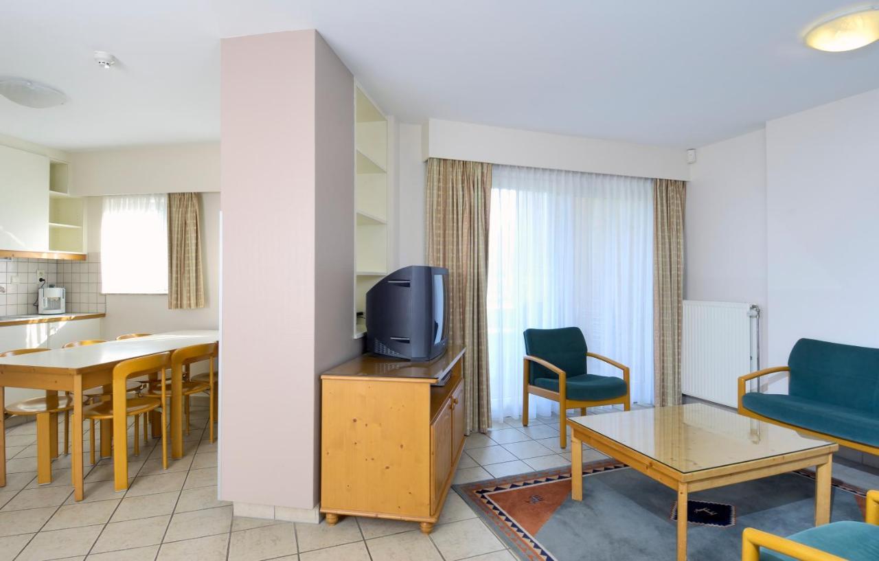 Domein Westhoek Apartment Oostduinkerke Exteriör bild